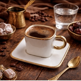 šolje za kafu quadro